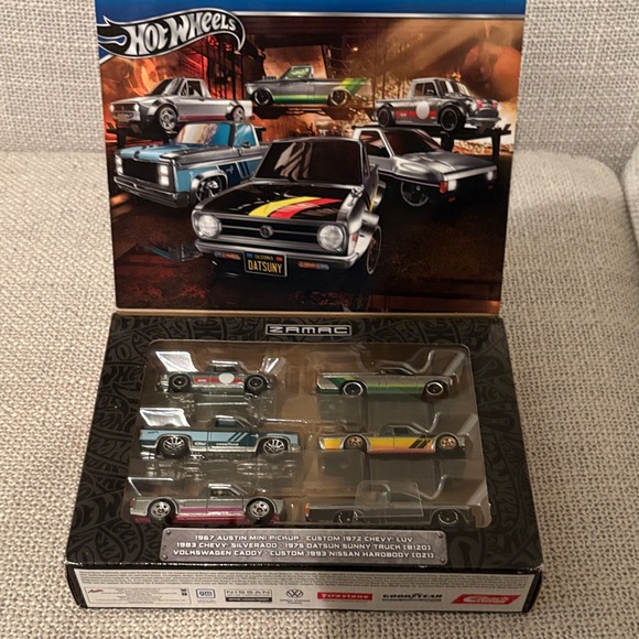 Hot Wheels Zamac Edition Toy Car Set - Picture 2 of 3
